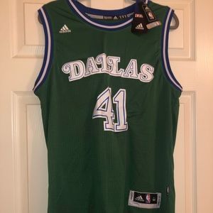 NBA DALLAS MAVERICKS DIRK NOWITZKI GREEN CLASSIC SWINGMAN MEN JERSEY